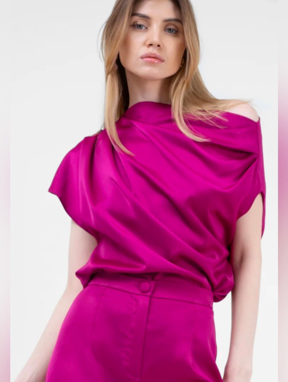 Wolf & Badger Bluzat Asymmetrical Draped Top Fuchsia | Size M NWT